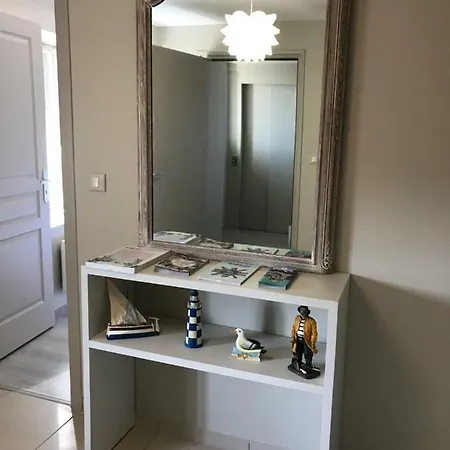 아파트 De 100m² Bien Situe *